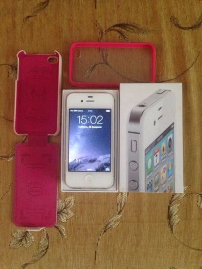Лот: 5157499. Фото: 1. iPhone 4s 16GB White. Смартфоны
