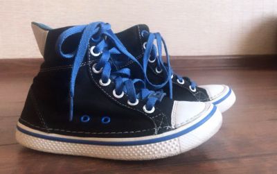 Лот: 15760040. Фото: 1. Кеды Crocs унисекс р.28. Кеды, кроссовки