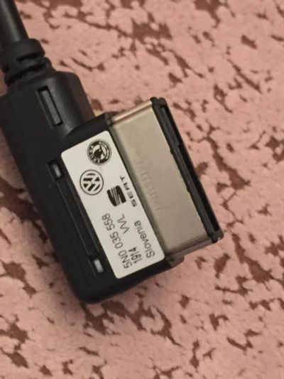 Лот: 11435341. Фото: 1. Кабель для USB VW 5N0035558. Аксессуары для автозвука