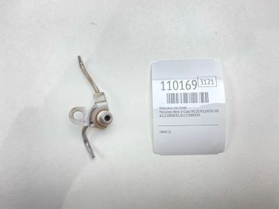 Лот: 25273951. Фото: 1. Форсунка масляная Mercedes-Benz... Двигатель и элементы двигателя