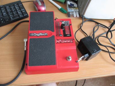 Лот: 14452211. Фото: 1. DigiTech whammy 4. Гитарные эффекты и комбоусилители