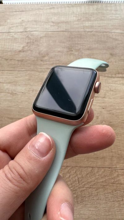 Лот: 20521494. Фото: 1. Apple watch 3 42mm pink gold. Смарт-часы, фитнес-браслеты, аксессуары