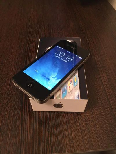 Лот: 8502655. Фото: 1. iphone 4, 16 ГБ. Смартфоны