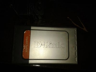 Лот: 3186442. Фото: 1. 8 портовый D-Link. Другое (сетевые устройства)