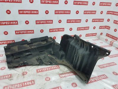 Лот: 21042181. Фото: 1. Защита двигателя Toyota Prius... Двигатель и элементы двигателя