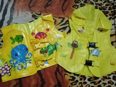 Лот: 25645758. Фото: 1. Надувные жилеты детские. Купальники, плавки, шорты для плавания