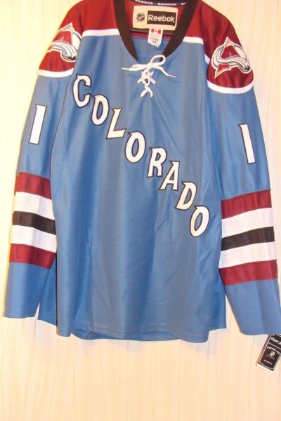Лот: 3987180. Фото: 1. Свитер хоккейный Colorado Avalanche... Форма