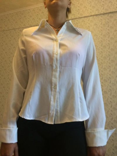 Лот: 7988643. Фото: 1. Блузка с длинным рукавом. Блузы, рубашки, водолазки
