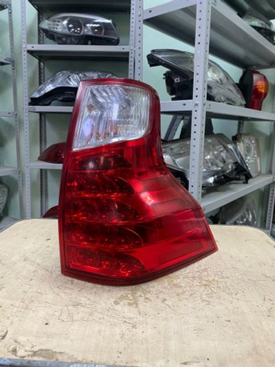 Лот: 25736574. Фото: 1. Задний правый фонарь Lexus GX460. Оптика и освещение