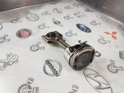 Лот: 23592065. Фото: 1. Поршень с шатуном BMW 3-Series... Двигатель и элементы двигателя