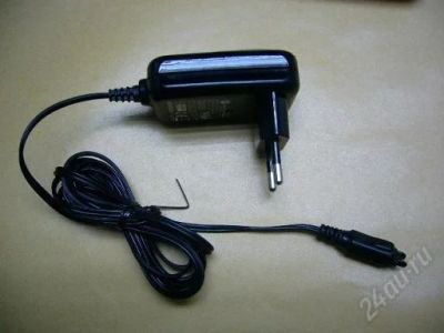 Лот: 2862919. Фото: 1. зарядка Motorola E398. Зарядные устройства, блоки питания, адаптеры сетевые для смартфонов