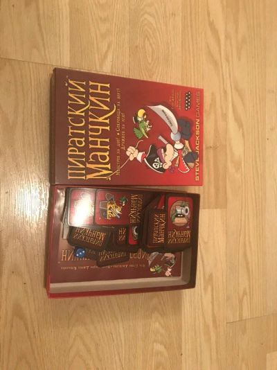 Лот: 10062169. Фото: 1. Пиратский манчкин настольная игра. Настольные игры, карты