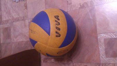 Лот: 3074951. Фото: 1. мяч. Мячи, ракетки, шайбы, клюшки