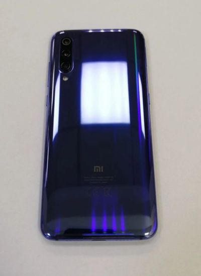 Лот: 17981100. Фото: 1. Xiaomi Mi 9 6/128Gb Ocean Blue. Смартфоны