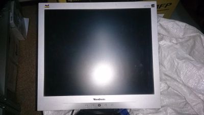 Лот: 4975036. Фото: 1. ЖК Монитор 17" ViewSonic 703b... ЖК-мониторы
