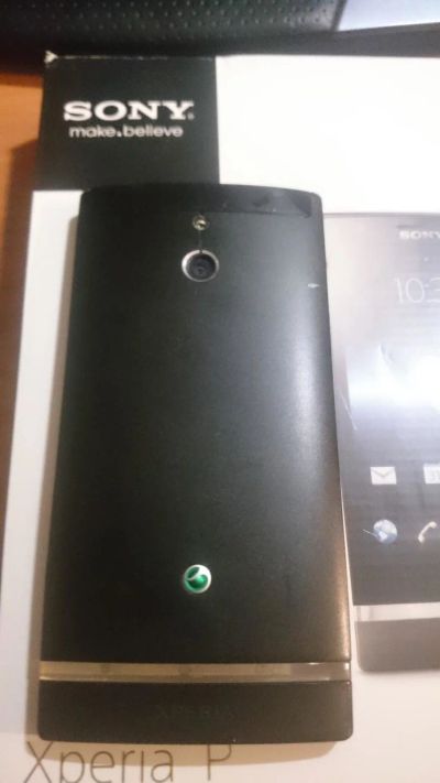 Лот: 9851365. Фото: 1. Sony Xperia P. Смартфоны