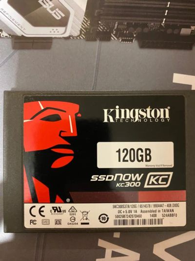 Лот: 19984439. Фото: 1. SSD диск kingston 2.5" ssdnow... Жёсткие диски (HDD)
