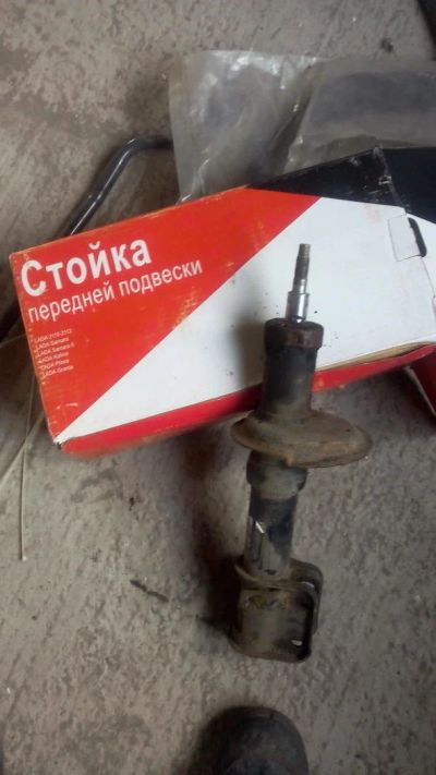 Лот: 9635625. Фото: 1. Стойка на ВАЗ-2114. Ходовая, подвеска, рулевое управление