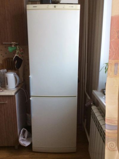 Лот: 10758551. Фото: 1. Холодильник Siemens б/у. Холодильники, морозильные камеры