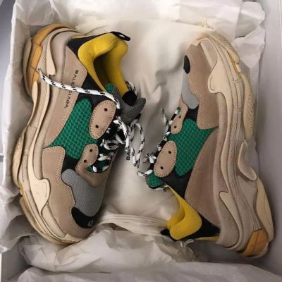 Лот: 13327734. Фото: 1. Кроссовки Женские Balenciaga. Кеды, кроссовки, слипоны