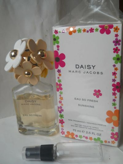 Лот: 3729992. Фото: 1. Daisy eau so fresh sunshine Marc... Женская парфюмерия