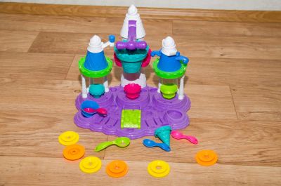 Лот: 18924069. Фото: 1. Набор Play-Doh Замок мороженого. Развивающие