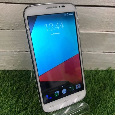 Лот: 16877318. Фото: 1. Смартфон Alcatel POP C7 7041D... Смартфоны