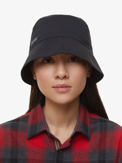 Лот: 24637435. Фото: 1. Шапка BASK. Другое (спортивная одежда)