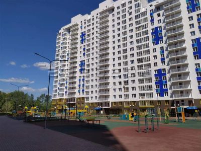 Лот: 20238529. Фото: 1. 3-комнатная квартира на ул. Лесников... Квартиры, студии