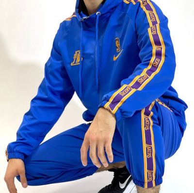 Лот: 19709279. Фото: 1. Костюм Nike Lakers. Спортивные костюмы