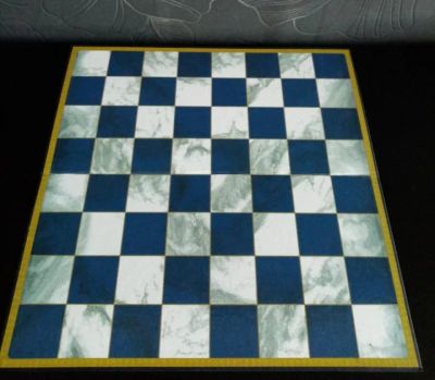 Лот: 19414080. Фото: 1. Шахматная доска, картон ламинированный... Шахматы, шашки, нарды