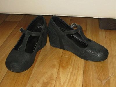 Лот: 1788576. Фото: 1. туфли на танкетки. Туфли