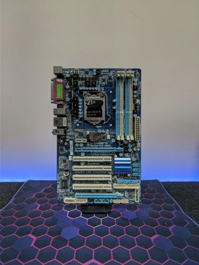 Лот: 25272938. Фото: 1. Материнская плата Gigabyte GA-P55M-UD3L... Материнские платы