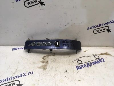 Лот: 21713131. Фото: 1. планка под фонарь toyota Avensis... Двигатель и элементы двигателя