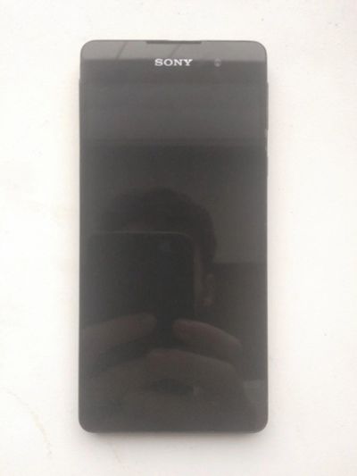 Лот: 17210045. Фото: 1. Sony Xperia E5 повторные торги... Смартфоны