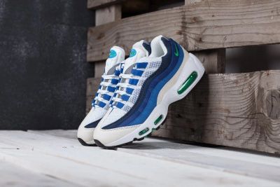 Лот: 11146699. Фото: 1. Кроссовки Nike Air Max 95 (6431... Кеды, кроссовки, слипоны