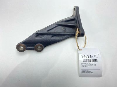 Лот: 24774298. Фото: 1. Кронштейн КПП Toyota Mark Ii 2002... Двигатель и элементы двигателя