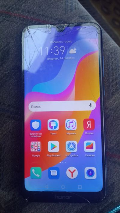 Лот: 25810231. Фото: 1. Honor 8a. Смартфоны