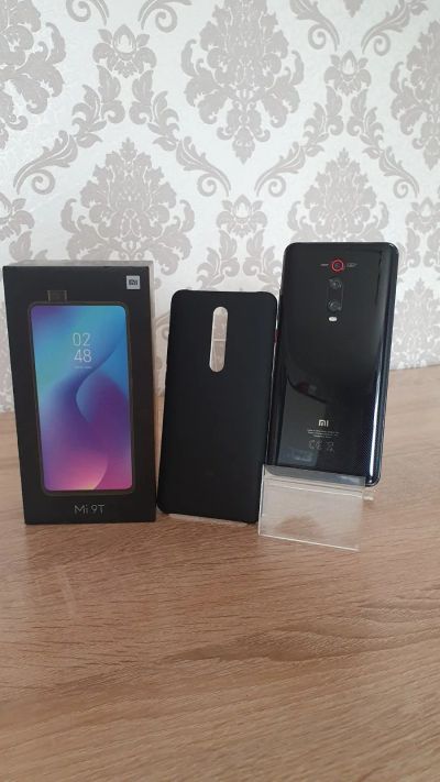 Лот: 16200426. Фото: 1. 6.39" Смартфон Xiaomi Mi 9T 64... Смартфоны