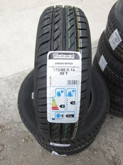 Лот: 13265246. Фото: 1. 175/65 R14 82T Gisloved UrbanSpeed. Шины