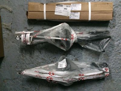 Лот: 4805616. Фото: 1. Комплект стоек Chevrolet Cruze. Ходовая, подвеска, рулевое управление