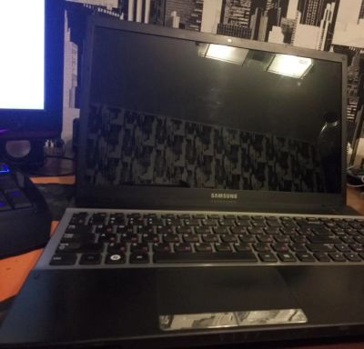 Лот: 7941011. Фото: 1. Ноутбук 15.6'' Samsung 300V5A-S0CRU... Ноутбуки