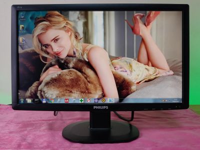 Лот: 23536479. Фото: 1. Монитор ЖК 18,5" Philips 191V2... ЖК-мониторы