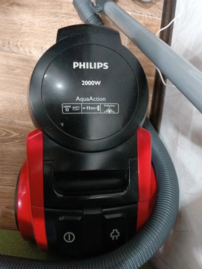 Лот: 23904117. Фото: 1. Пылесос Philips aqua action 2000w. Пылесосы, паровые швабры