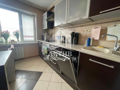 Лот: 22168493. Фото: 1. Россия, Красноярск, улица Щорса... Квартиры, студии