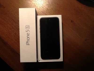 Лот: 3671902. Фото: 1. iPhone 5s 16gb Space Gray. Смартфоны