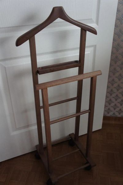 Лот: 3346212. Фото: 1. Напольная вешалка для одежды. Другое (мебель)