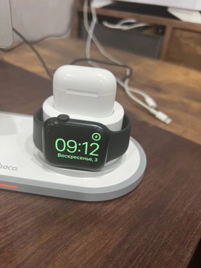 Лот: 21096962. Фото: 1. Смарт-часы Apple Watch SE 2022... Смарт-часы, фитнес-браслеты, аксессуары