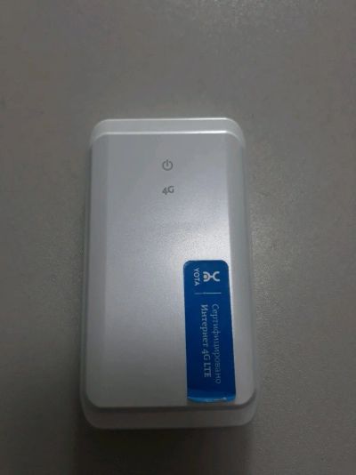 Лот: 11598600. Фото: 1. Мобильный роутер yota 4G lte. Маршрутизаторы (роутеры)