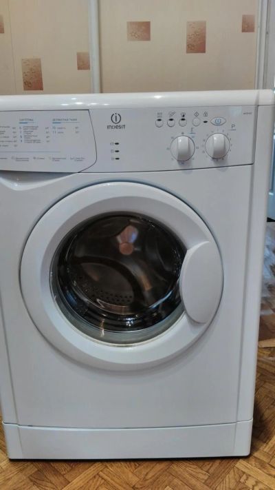 Лот: 8583542. Фото: 1. Стиральная машина Indesit. Стиральные машины